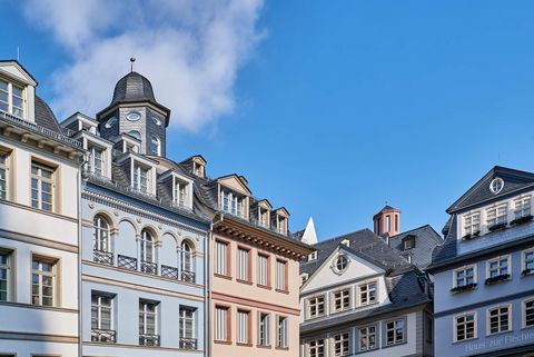 Facades of the Hühnermarkt in the New Old Town