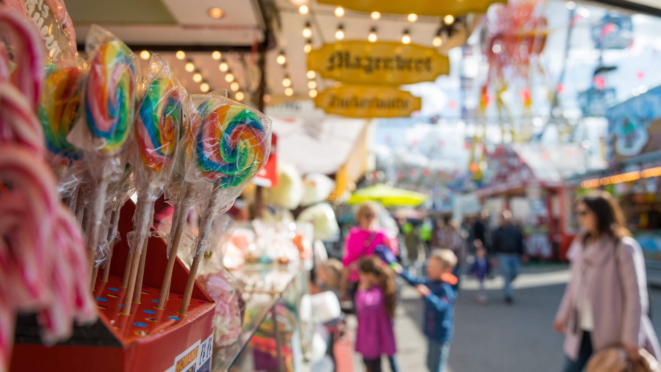 Dippemes visitors stand at the candy stand